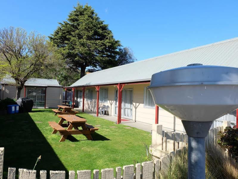 Driftwood Motel Nelson Exterior photo